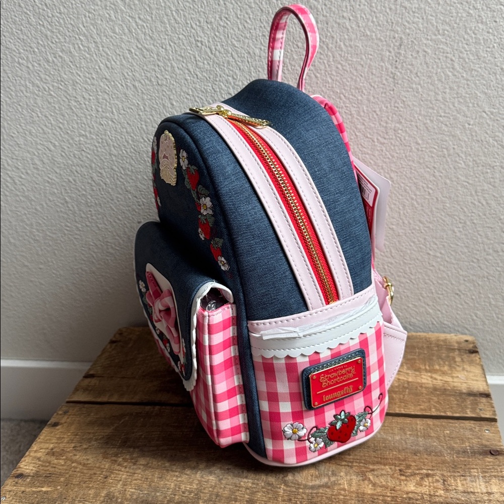 NWT Loungefly Strawberry Shortcake Denim Gingham Mini Backpack Pink Blue - Picture 3 of 6